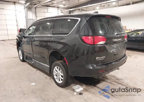 2022 Chrysler Voyager Lx из США, поврежденный, VIN 2C4RC1CG3NR204348